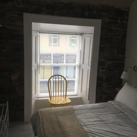 2 Camp Street & Self Catering Bed and Breakfast Oughterard