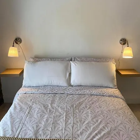 Panzió 2 Camp Street & Self Catering Oughterard