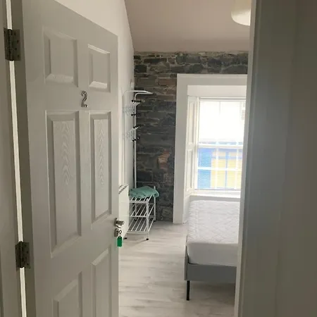 2 Camp Street & Self Catering Bed and Breakfast 3*