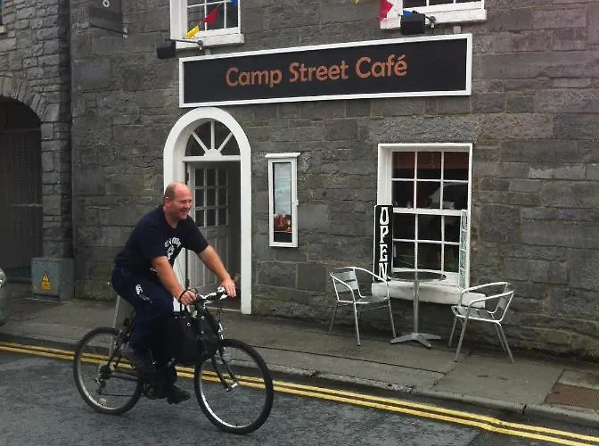 Bed and Breakfast 2 Camp Street & Self Catering