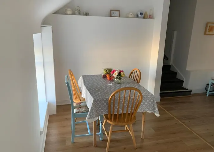 Bed and Breakfast 2 Camp Street & Self Catering